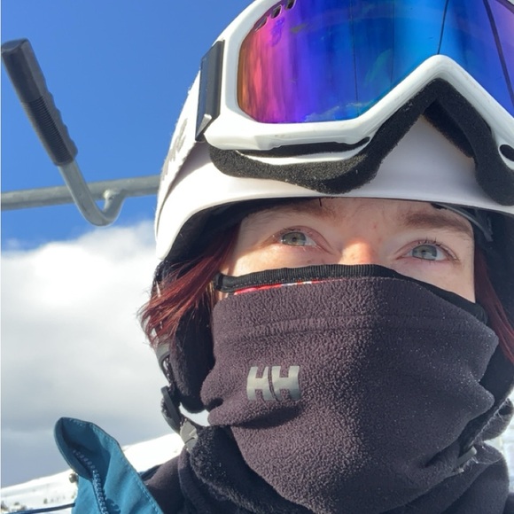 Meet your Posher, Angelica - Picture 2 of 3